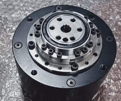How can we reduce the internal pressure of planetary gearbox?