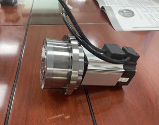 Comparison Harmonic Gearboxes with Planetary Gearboxes